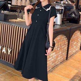 Contrast Layered Collar Short-sleeve Midi Dress