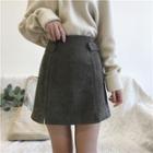Plain V-neck Sweater / Contrast Trim A-line Skirt