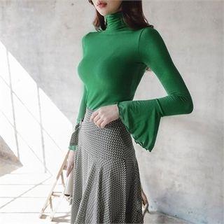 Turtle-neck Ruffle-cuff Slim-fit Top