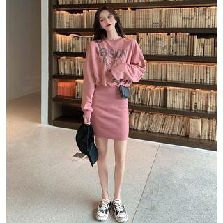 Set: Letter Sweatshirt + Mini Skirt