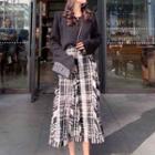 Ripped Cropped Sweater / A-line Midi Tweed Skirt