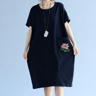 Short-sleeve Floral Embroidered T-shirt Dress