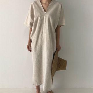 V-neck Slit Midi Shift Dress