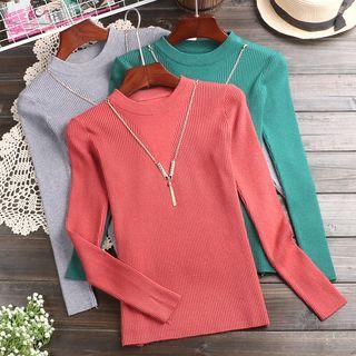 Necklace Detail Knit Top