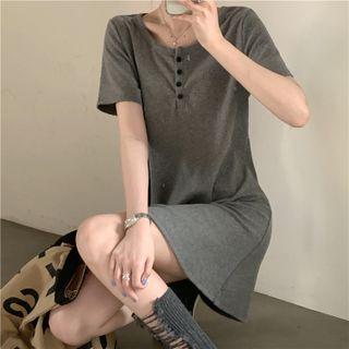Short-sleeve Buttoned Plain T-shirt Dress