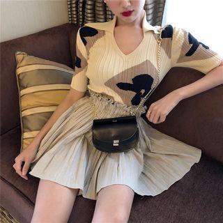 Short-sleeve Printed Knit Top / A-line Mini Skirt