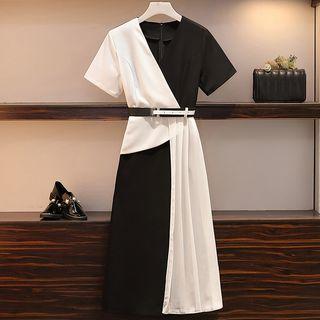 Short-sleeve Color Block Pleated Paneled A-line Midi Dress
