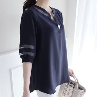 Puff-sleeve Blouse With Brooch