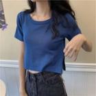 Short-sleeve Plain Slit Cropped T-shirt