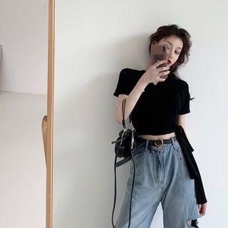 Side-tie V-neck Short-sleeve Cropped Top / Distressed Loose-fit Jeans
