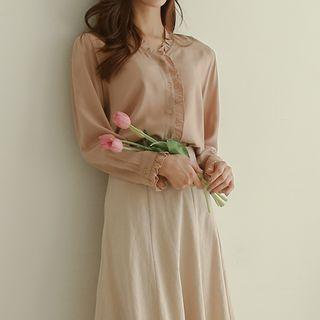 Shirred-shoulder Frill-edge Silky Blouse
