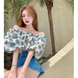 Short-sleeve Cold Shoulder Floral Top / Shorts
