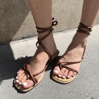 Low-heel Gladiator Sandals