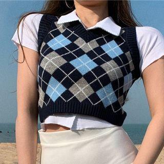 Short-sleeve Polo Shirt / Argyle Sweater Vest / Mini Skirt