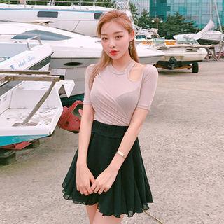 Cut-out Short-sleeve Slim-fit Top