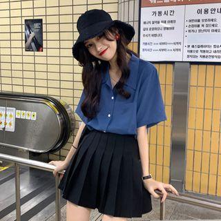 Short Sleeve Plain Shirt / Pleated A-line Skirt