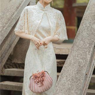 Set: Sleeveless Floral Qipao + Lace Shawl