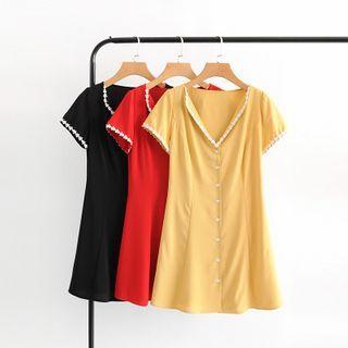 Short-sleeve Contrast Trim Mini Collared Dress