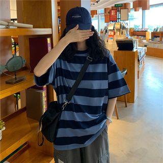 Elbow-sleeve Striped T-shirt / Harem Cargo Pants