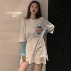 Lettering Elbow-sleeve T-shirt / Long-sleeve Sheer Top