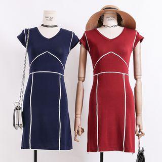 Lightweight V-neck Knit Dress