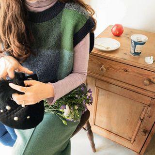 Checked Woolen Knit Vest