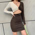 Two-tone Long-sleeve Cut Out Sheath Dress