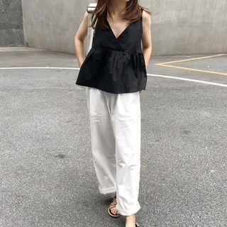 V-neck Tank Top / Plain Wide-leg Pants
