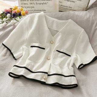 Contrasted V-neck Shirt