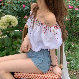Floral Embroidered Off-shoulder Cropped Blouse