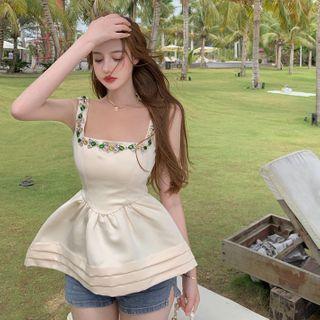 Sleeveless Beaded Slim-fit Top
