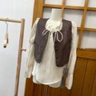 Puff-sleeve Ruffled Blouse / Single-breasted Vest