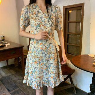 Short-sleeve V-neck Floral Printed Dress Dress - One Size