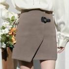 Plain Buckled A-line Skirt