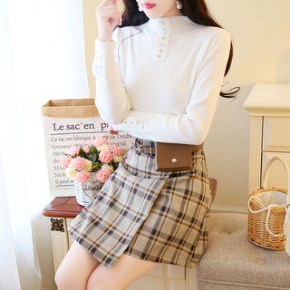 Mock Neck Grommet Plain Knit Top