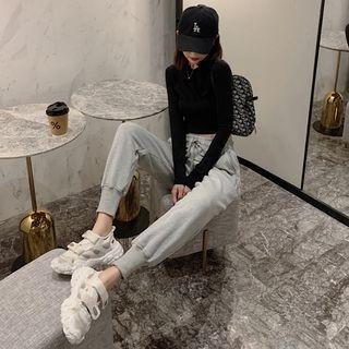 Long-sleeve Cropped T-shirt / Harem Sweatpants