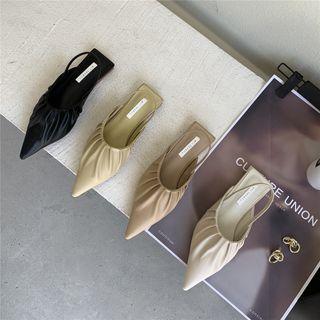 Pointy-toe Shirred Flat Slingback Sandals
