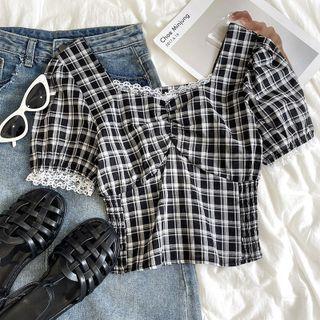 Short-sleeve Lace Trim Square-neck Plaid Cropped Top