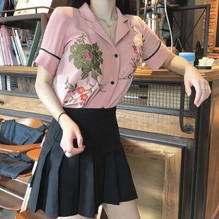 Flower Embroidered Short-sleeve Shirt