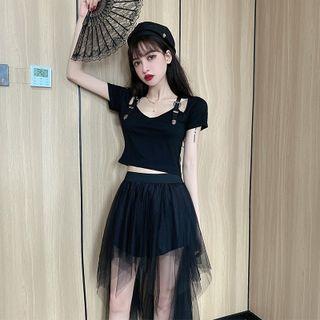 Short-sleeve V-neck Cropped Top / Asymmetrical Mesh Skort