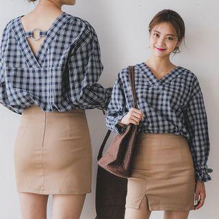 Ring-trim V-neck Long-sleeve Plaid Top