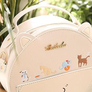 Cat Embroidery Circular Cross Bag