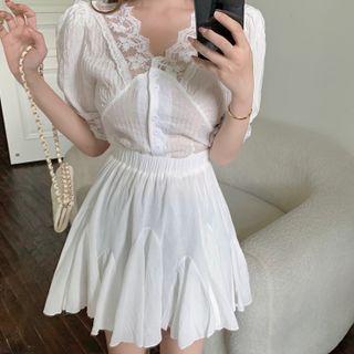 Puff-sleeve V-neck Lace Panel Top / High-waist Plain Skirt