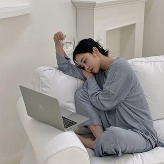 T-shirt & Pants Stripe Loungewear Set