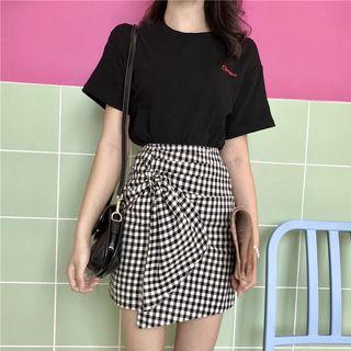 Letter Embroidered Short-sleeve T-shirt / Plaid A-line Skirt