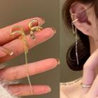 Chained Asymmetrical Alloy Cuff Earring