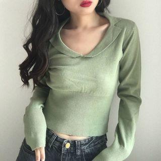 V-neck Collared Knit Top