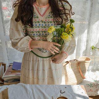 V-neck Floral Knit Vest Ivory - One Size