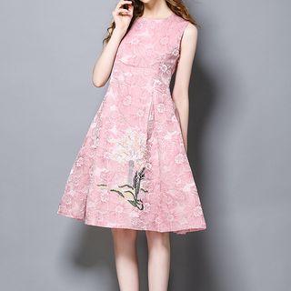 Sleeveless Lace A-line Party Dress