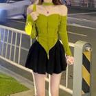 Long-sleeve Off-shoulder T-shirt / Mini A-line Skirt